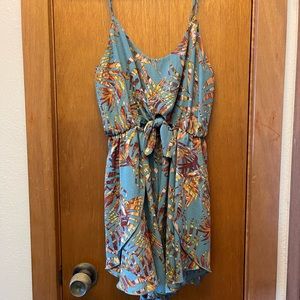 Like New, Flowy, Tropical Romper